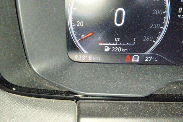 Used Lynk & Co 01 2017 2.0T Four-Wheel Drive Pro Edition Odometer Close Up