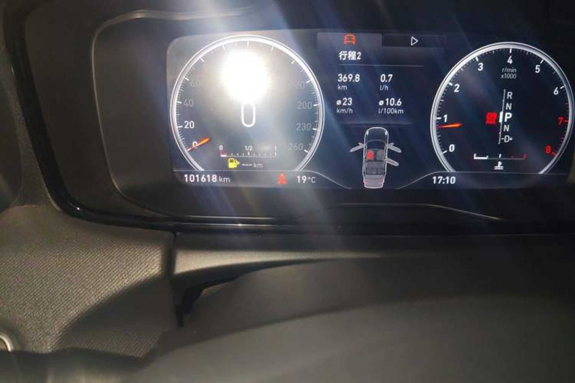 Used Lynk & Co 01 2017 2.0T Two-Wheel Drive Pro Edition Odometer Close Up