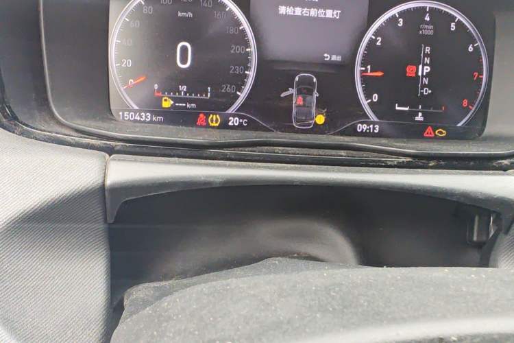 Used Lynk & Co 01 2017 2.0T Two-Wheel-Drive Version Odometer Close Up