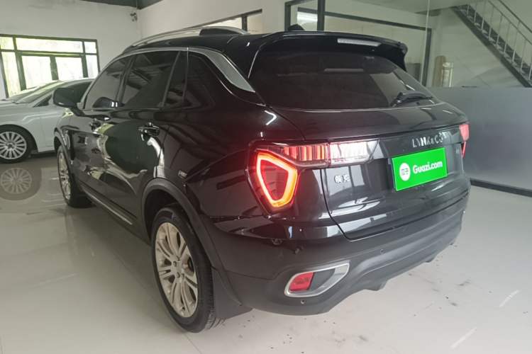 Used Lynk & Co 01 2017 2.0T Two-Wheel Drive Pro Edition Rear Left 45 Deg