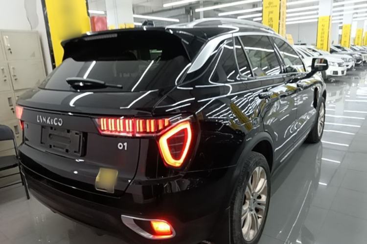 Used Lynk & Co 01 2017 2.0T Two-Wheel Drive Pro Edition Rear Right 45 Deg