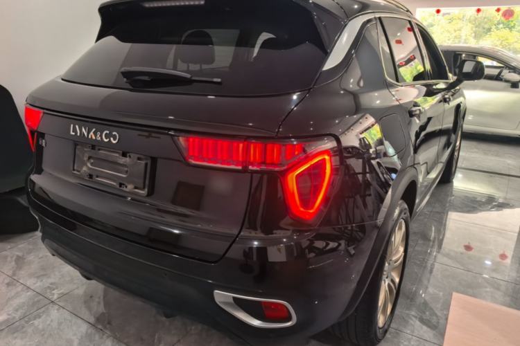 Used Lynk & Co 01 2017 2.0T Two-Wheel Drive Pro Edition Rear Right 45 Deg