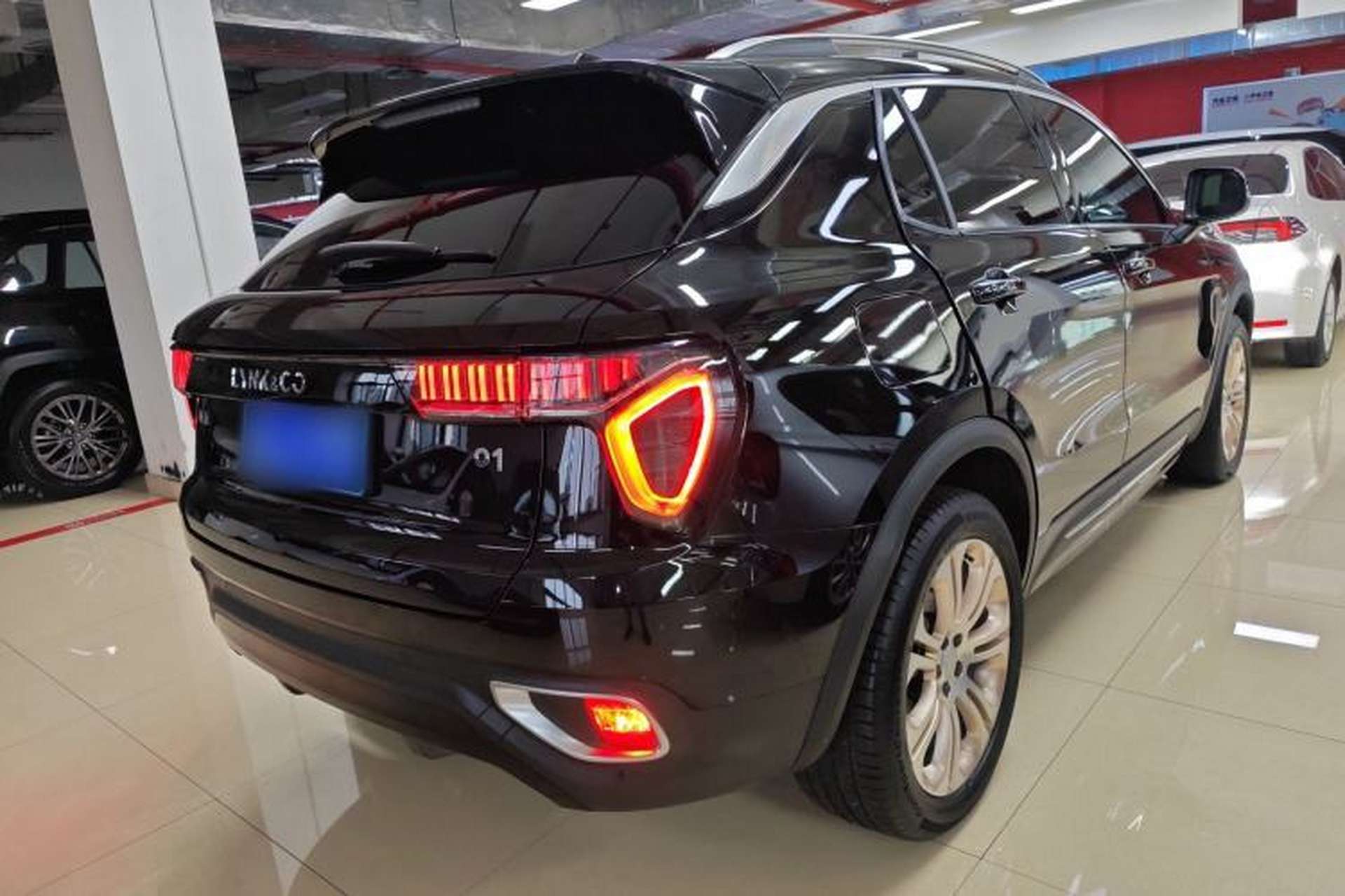 Used Lynk & Co 01 2017 2.0T Two-Wheel Drive Pro Edition Rear Right 45 Deg
