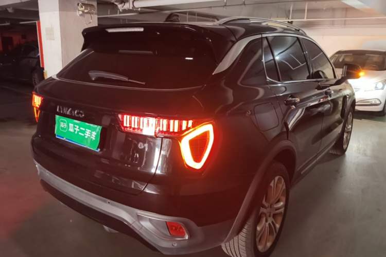 Used Lynk & Co 01 2017 2.0T Two-Wheel Drive Pro Edition Rear Right 45 Deg