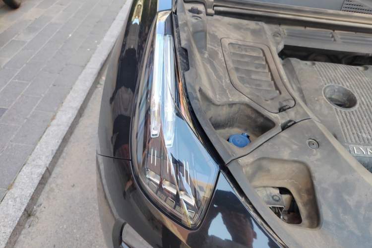 Used Lynk & Co 01 2017 2.0T Two-Wheel Drive Pro Edition Right Front Headlight