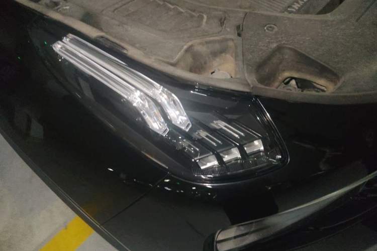 Used Lynk & Co 01 2017 2.0T Two-Wheel Drive Pro Edition Right Front Headlight
