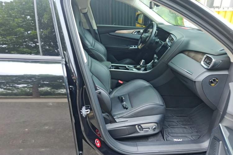 Used Lynk & Co 01 2017 2.0T Two-Wheel Drive Pro Edition Right Front Seat