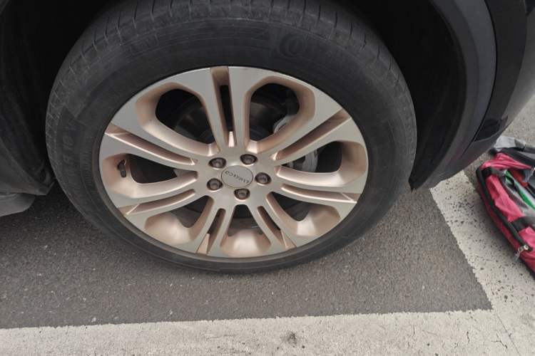 Used Lynk & Co 01 2017 2.0T Two-Wheel Drive Pro Edition Right Front Wheel Hub