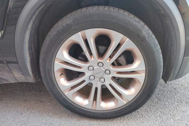 Used Lynk & Co 01 2017 2.0T Two-Wheel Drive Pro Edition Right Front Wheel Hub