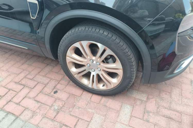 Used Lynk & Co 01 2017 2.0T Two-Wheel Drive Pro Edition Right Front Wheel Hub