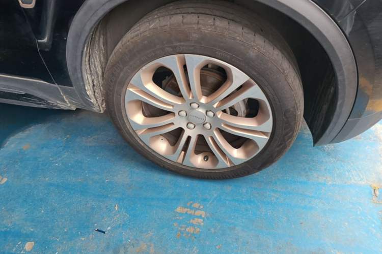 Used Lynk & Co 01 2017 2.0T Two-Wheel Drive Pro Edition Right Front Wheel Hub