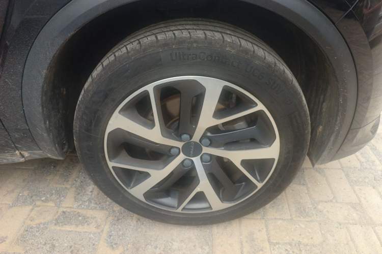 Used Lynk & Co 01 2017 2.0T Four-Wheel Drive Pro Edition Right Front Wheel Hub
