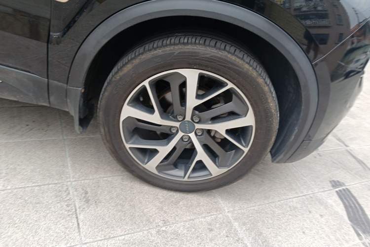 Used Lynk & Co 01 2017 2.0T Two-Wheel Drive Pro Edition Right Front Wheel Hub