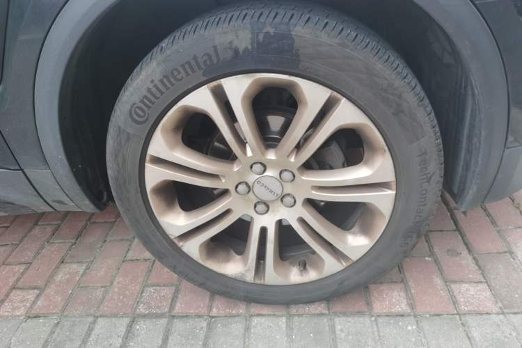 Used Lynk & Co 01 2017 2.0T Two-Wheel Drive Pro Edition Right Front Wheel Hub