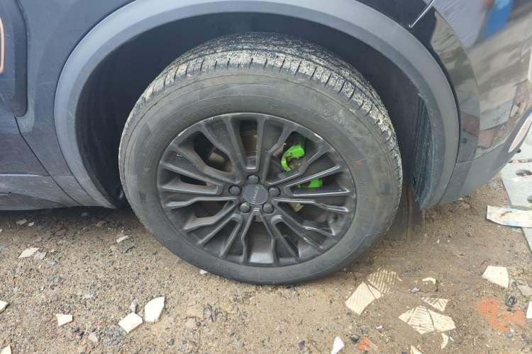 Used Lynk & Co 01 2017 2.0T Two-Wheel-Drive Version Right Front Wheel Hub
