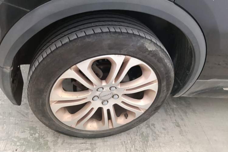 Used Lynk & Co 01 2017 2.0T Two-Wheel Drive Pro Edition Right Rear Wheel Hub