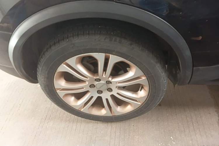 Used Lynk & Co 01 2017 2.0T Two-Wheel Drive Pro Edition Right Rear Wheel Hub