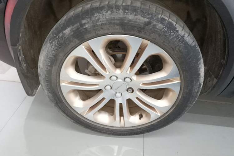 Used Lynk & Co 01 2017 2.0T Two-Wheel Drive Pro Edition Right Rear Wheel Hub