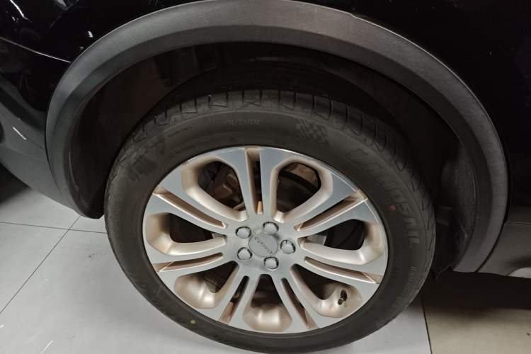 Used Lynk & Co 01 2017 2.0T Two-Wheel Drive Pro Edition Right Rear Wheel Hub