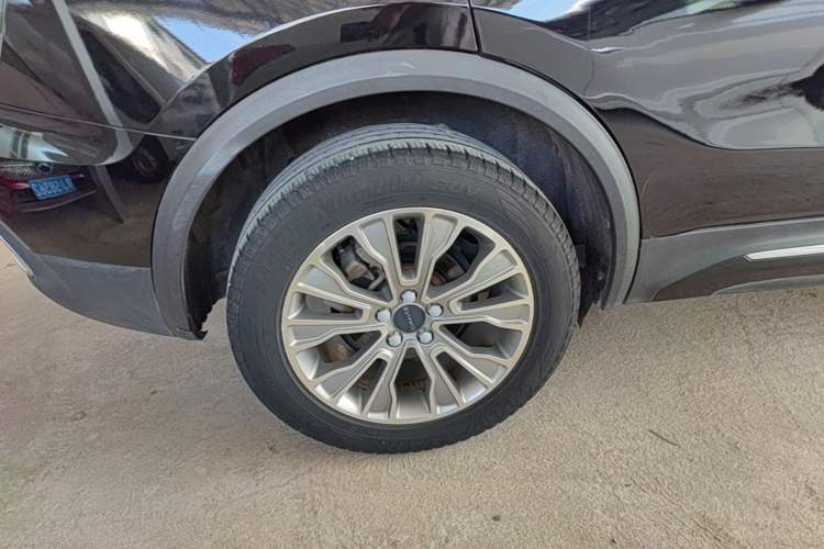 Used Lynk & Co 01 2017 2.0T Two-Wheel-Drive Version Right Rear Wheel Hub