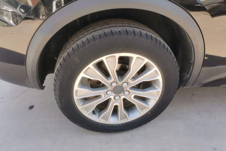 Used Lynk & Co 01 2017 2.0T Two-Wheel-Drive Version Right Rear Wheel Hub