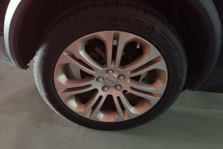 Used Lynk & Co 01 2017 2.0T Two-Wheel Drive Pro Edition Right Rear Wheel Hub