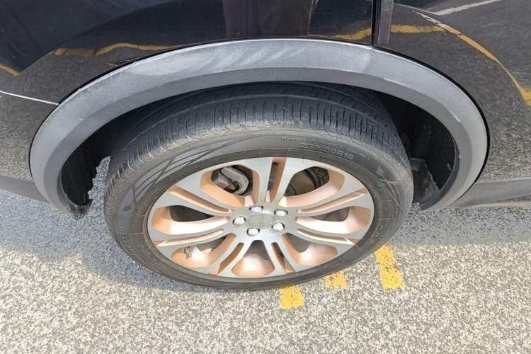 Used Lynk & Co 01 2017 2.0T Two-Wheel Drive Pro Edition Right Rear Wheel Hub