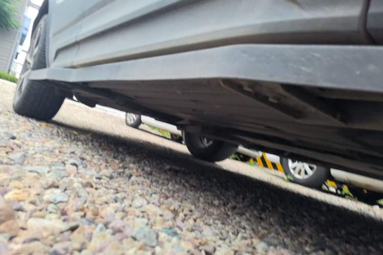 Used Lynk & Co 01 2017 2.0T Four-Wheel Drive Pro Edition Right Side Sill