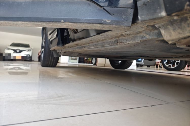 Used Lynk & Co 01 2017 2.0T Four-Wheel Drive Pro Edition Right Side Sill