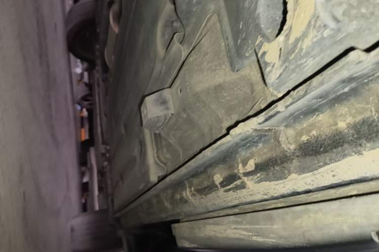 Used Lynk & Co 01 2017 2.0T Two-Wheel Drive Pro Edition Right Side Sill