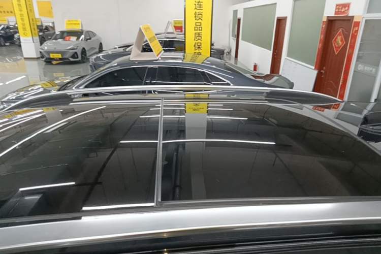 Used Lynk & Co 01 2017 2.0T Two-Wheel Drive Pro Edition Roof