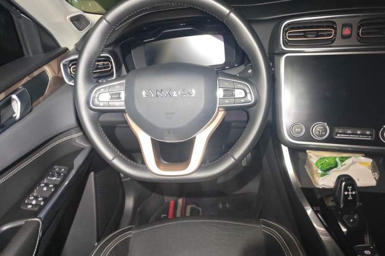 Used Lynk & Co 01 2017 2.0T Two-Wheel Drive Pro Edition Steering Wheel