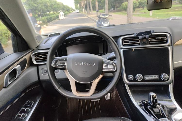 Used Lynk & Co 01 2017 2.0T Two-Wheel Drive Pro Edition Steering Wheel
