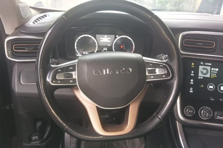 Used Lynk & Co 01 2017 2.0T Two-Wheel Drive Pro Edition Steering Wheel