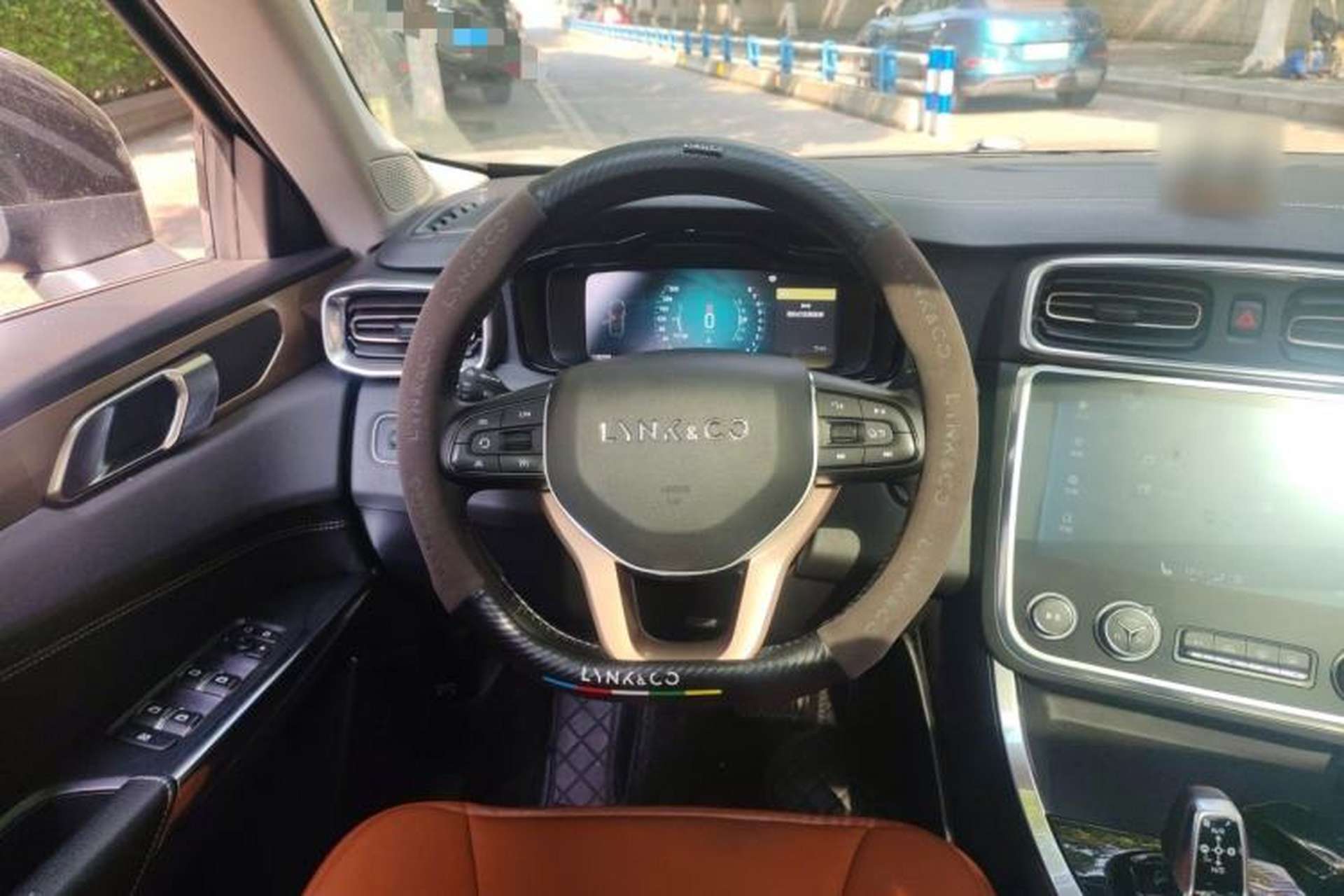 Used Lynk & Co 01 2017 2.0T Two-Wheel-Drive Version Steering Wheel