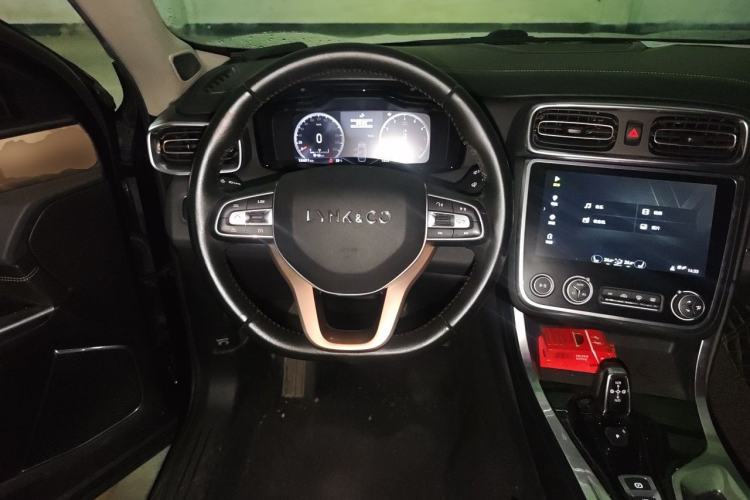 Used Lynk & Co 01 2017 2.0T Two-Wheel Drive Pro Edition Steering Wheel