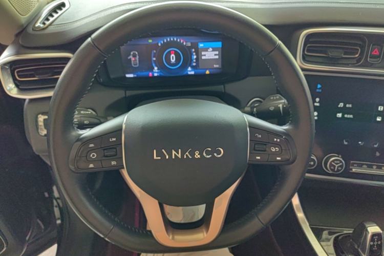 Used Lynk & Co 01 2017 2.0T Two-Wheel-Drive Version Steering Wheel