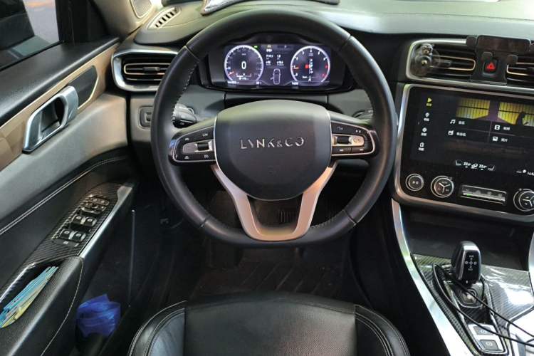 Used Lynk & Co 01 2017 2.0T Two-Wheel Drive Pro Edition Steering Wheel