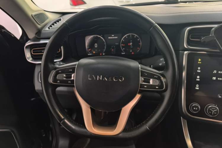 Used Lynk & Co 01 2017 2.0T Two-Wheel Drive Pro Edition Steering Wheel