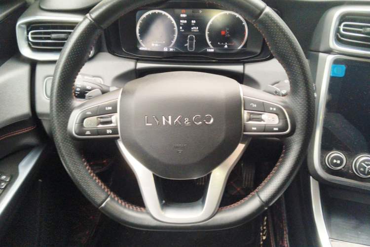 Used Lynk & Co 01 2017 2.0T Four-Wheel Drive Pro Edition Steering Wheel