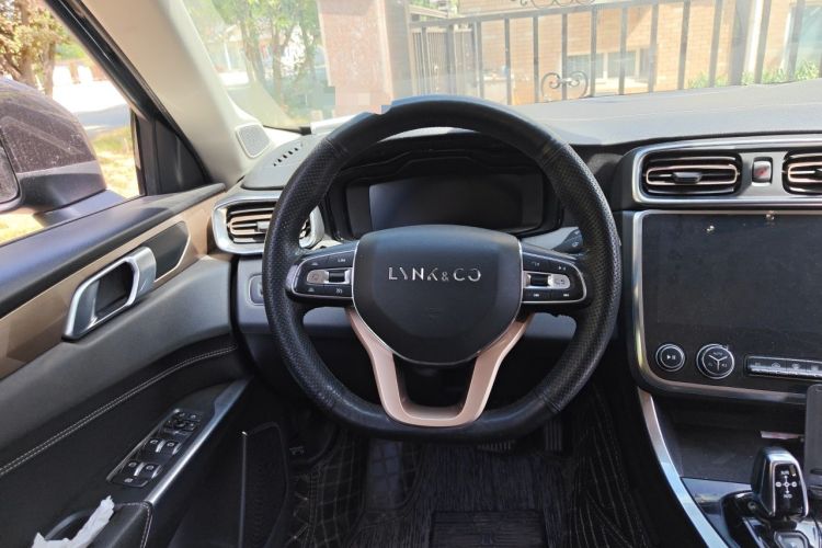 Used Lynk & Co 01 2017 2.0T Two-Wheel Drive Pro Edition Steering Wheel