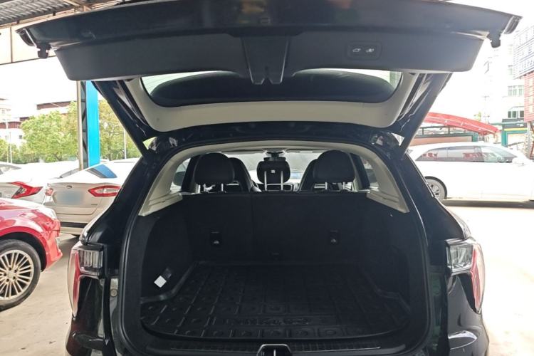 Used Lynk & Co 01 2017 2.0T Two-Wheel Drive Pro Edition Trunk