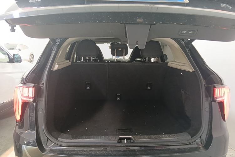 Used Lynk & Co 01 2017 2.0T Two-Wheel Drive Pro Edition Trunk