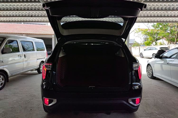 Used Lynk & Co 01 2017 2.0T Two-Wheel-Drive Version Trunk