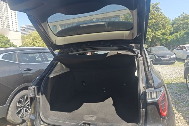 Used Lynk & Co 01 2017 2.0T Two-Wheel Drive Pro Edition Trunk