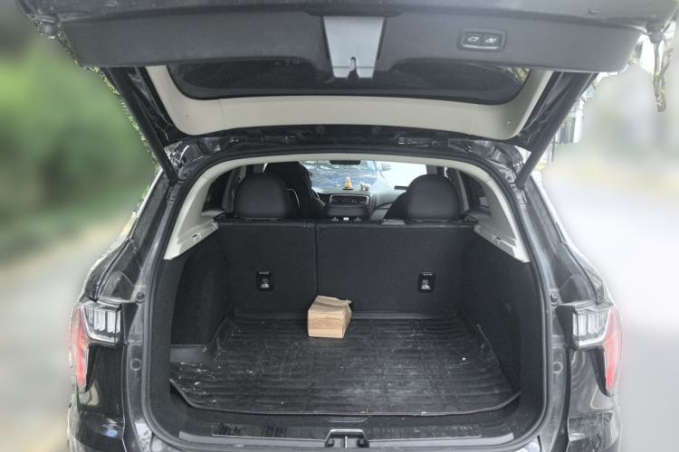 Used Lynk & Co 01 2017 2.0T Two-Wheel Drive Pro Edition Trunk