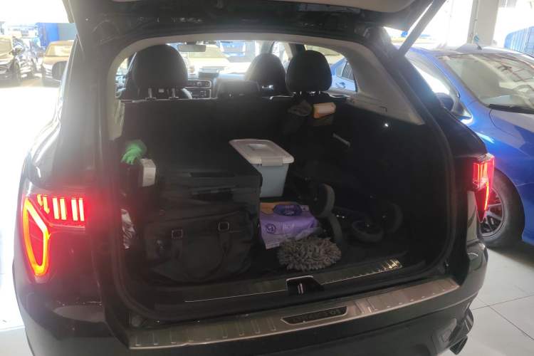 Used Lynk & Co 01 2017 2.0T Four-Wheel Drive Pro Edition Trunk