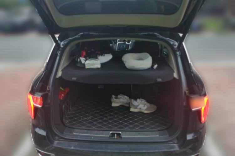 Used Lynk & Co 01 2017 2.0T Two-Wheel Drive Pro Edition Trunk