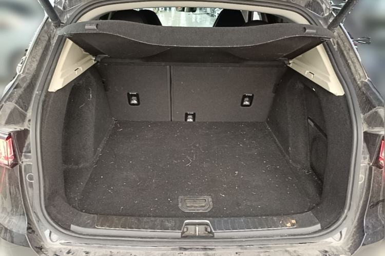 Used Lynk & Co 01 2017 2.0T Two-Wheel Drive Pro Edition Trunk