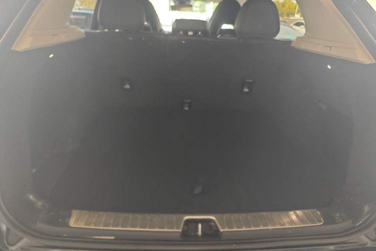 Used Lynk & Co 01 2017 2.0T Four-Wheel Drive Pro Edition Trunk